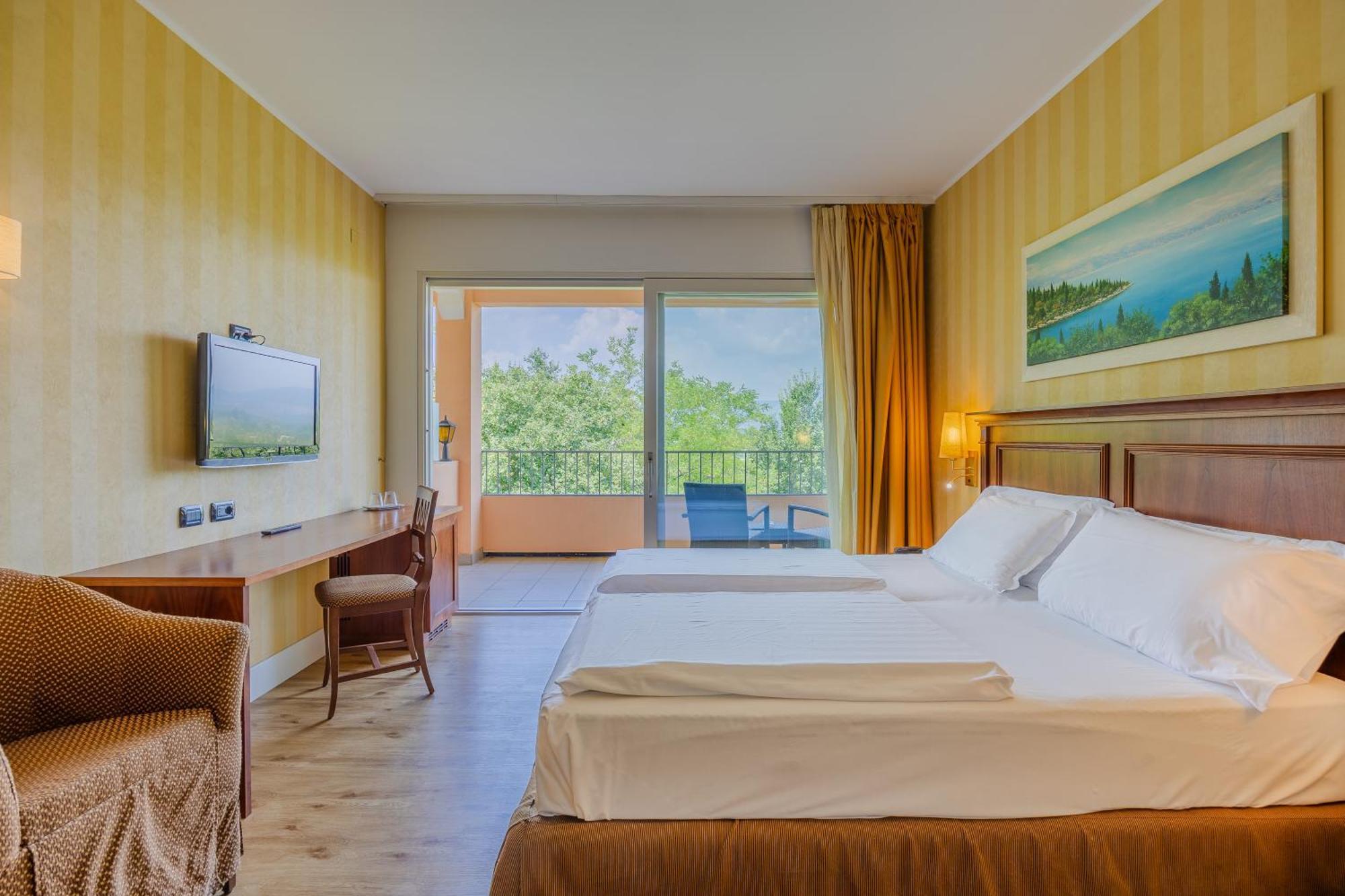 Hotel Boffenigo - The Golden Hour Costermano Extérieur photo