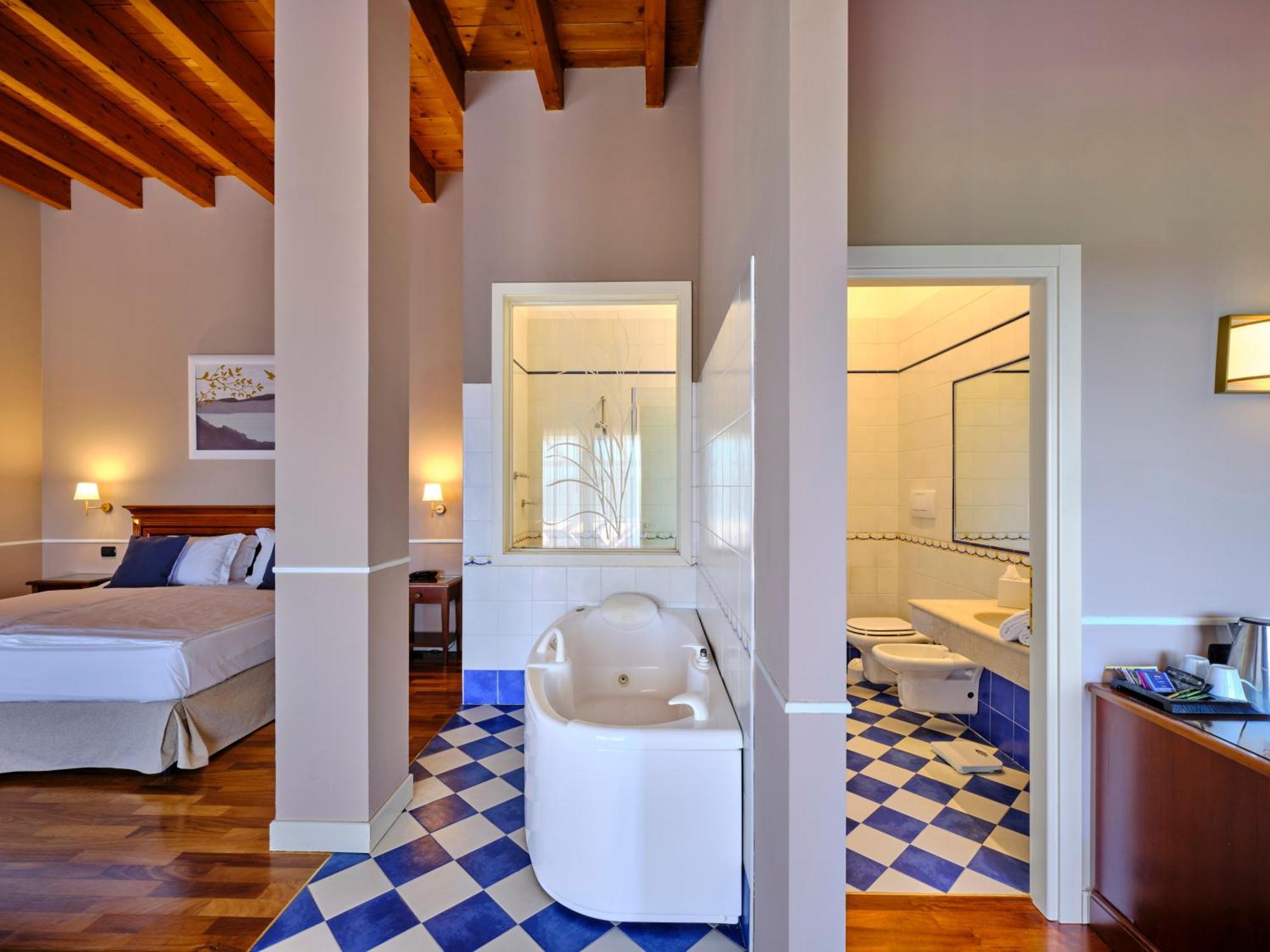 Hotel Boffenigo - The Golden Hour Costermano Extérieur photo